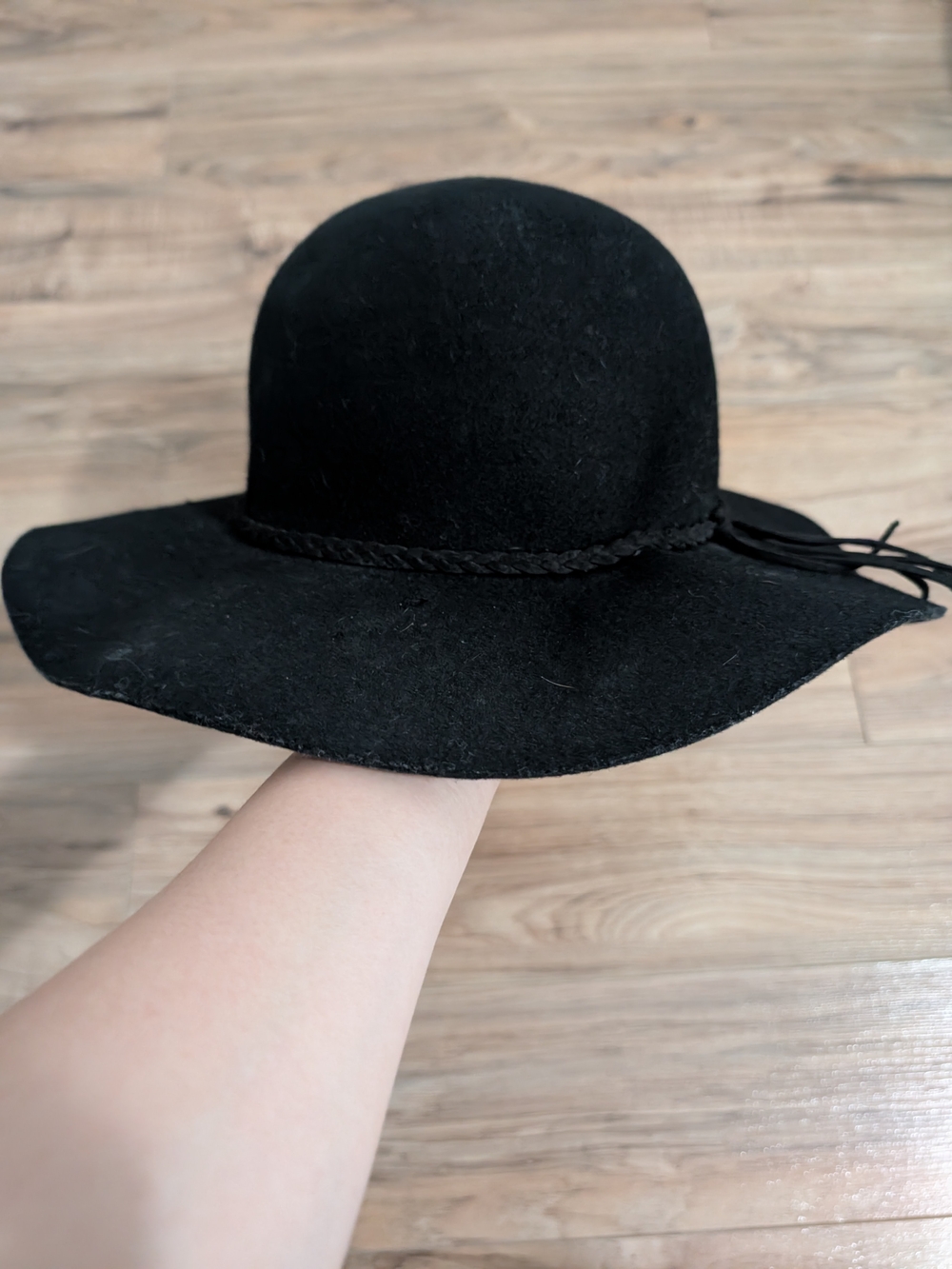 Black Wide Brim Felt Floppy Hat